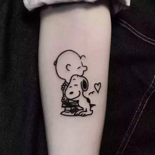 纹身的网红吃瓜图片,揭秘娱乐圈幕后真相 第3张 纹身的网红吃瓜图片,揭秘娱乐圈幕后真相 第3张